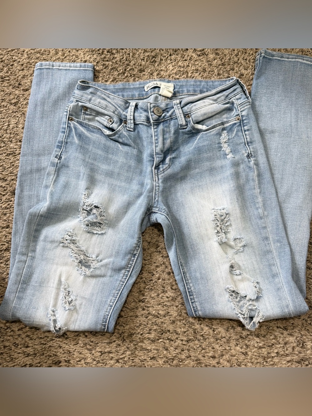 Size 1 distressed skinny jeans
